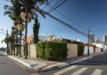 Casa locação temporada centro balneário camboriú 07 dormitórios 1000m²