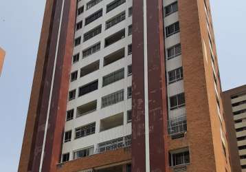 Apartamento  nascente, próximo ao colégio batista c/ sala, varanda, 03 suites, cozinha, área de serviço, armarios, despensa, dce, 02 vagas e condominio c/ portaria 24 horas.