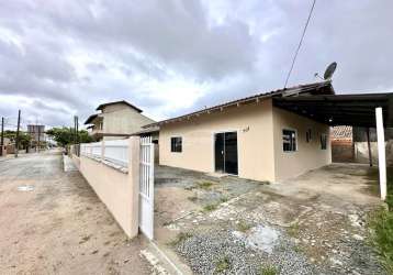 Casa com 3 quartos para alugar no armação, penha , 90 m2 por r$ 3.550