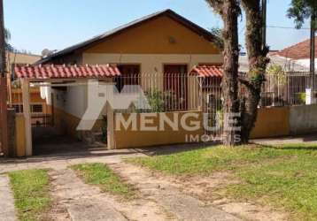 Casa com 4 quartos à venda na avenida frei henrique de coimbra, 96, vila ipiranga, porto alegre por r$ 630.000