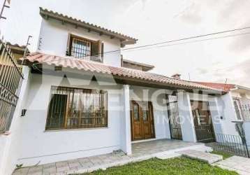 Casa com 3 quartos à venda na avenida engenheiro josé maria de carvalho, 187, vila ipiranga, porto alegre por r$ 1.044.000