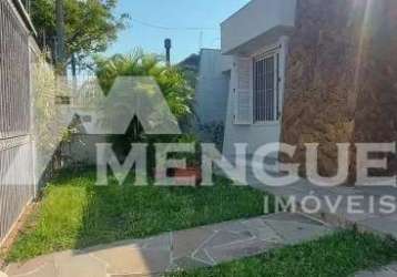 Casa com 3 quartos à venda na rua gaston englert, 475, vila ipiranga, porto alegre por r$ 900.000