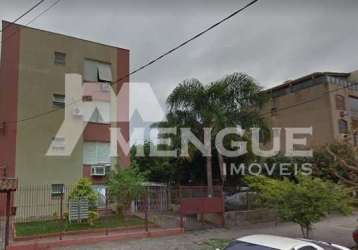 Apartamento com 2 quartos à venda na rua sorocaba, 43, passo da areia, porto alegre por r$ 210.000