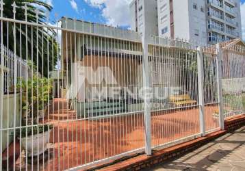 Casa com 4 quartos à venda na rua alberto silva, 480, vila ipiranga, porto alegre por r$ 800.000