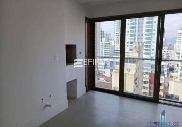 Apartamento zona central para venda em balneário camboriú, centro, 4 dormitórios, 4 suítes, 5 banheiros, 3 vagas