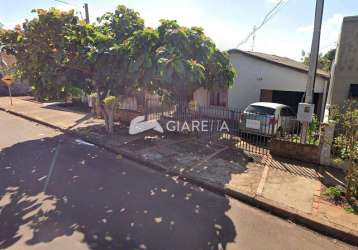 Casa com terreno amplo à venda, vila pioneiro, toledo - pr