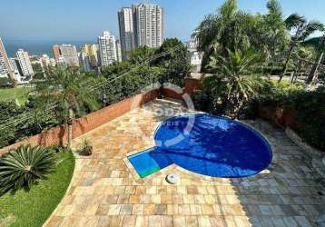 Casa em condomínio fechado para venda em santos, localizado no morro santa terezinha!