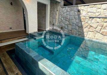 Casa com piscina a venda em santos, localizada no bairro do boqueirão.