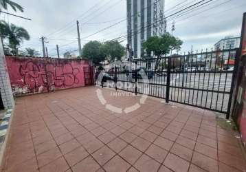 Prédio comercial a venda em santos, localizado no bairro do estuário.