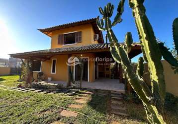 Casa à venda, campeche, florianópolis, sc - localizada no coração do campeche - possui 450m² de ter