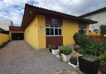 Casa residencial na palhoça