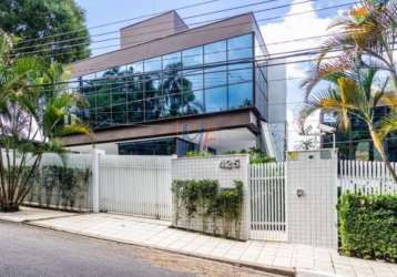 Excelente casa em cond. fechado no jd. vitória régia, com 1430m² a.c., 6 dormitórios (6 suítes), sala, cozinha, 10 vagas, lazer  (ref 18.378)