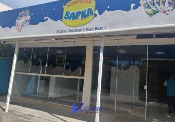 Sala comercial próximo ao mar em praia de leste