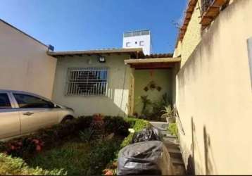 Casa independente de 3 qtos com 2 vagas no heliópolis - ca3085