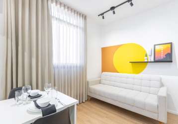 Apartamento mobiliado, 1 quarto, no centro de curitiba, para até 3 pessoas, 26m²