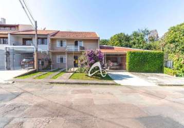 Sobrado de frente para rua à venda, 4 quartos sendo uma suíte, no bairro portão, curitiba/pr.