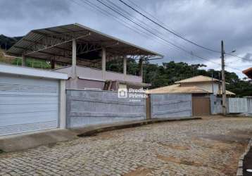 Casa bem novinha, com 2 dormitórios à venda, 114 m² por r$ 580.000 - amparo - nova friburgo/rj