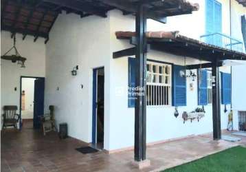 Casa em condomínio fechado, com 2 dormitórios à venda, 131 m² por r$ 450.000 - boca da barra - rio das ostras/rj