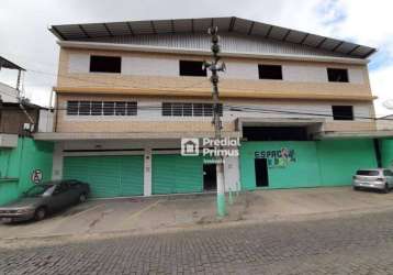 Prédio comercial em 3 pavimentos