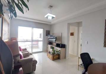 Excelente apartamento rua reta para o mar