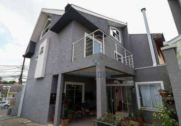 Casa com 3 dormitórios 163m² à venda