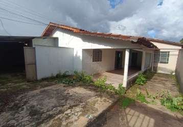 Casa 3/4 com barracão na vila abaja em goiânia