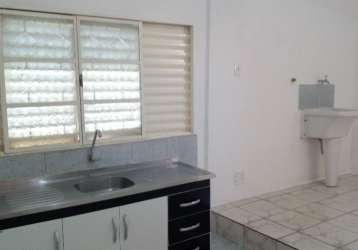 Casa de fundos, 2 dorms, sem garagem - campinas saída para valinhos