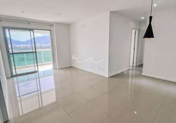 Apartamento de 2 quartos no condomínio union home, barra da tijuca. avenida embaixador abelardo bueno