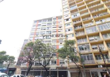 Apartamento de 03 dormit. localização privilegiada