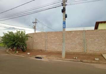 Casa para venda em jaboticabal, jardim monterrey ii, 3 dormitórios, 1 suíte, 1 banheiro, 4 vagas