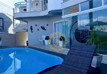 Casa com 3 suítes 04 vagas  à venda, 304 m²