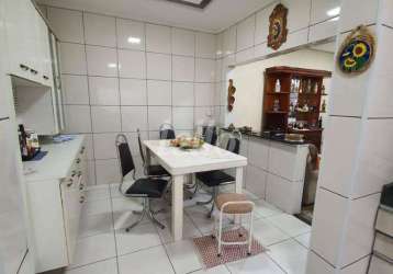 Casa com 3 quartos à venda na rua benedito moretti, 73, fundação, são caetano do sul, 195 m2 por r$ 670.000