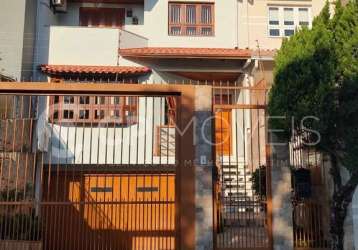 Casa com 3 quartos à venda na professor isidoro la porta, 106, jardim planalto, porto alegre, 308 m2 por r$ 1.290.000