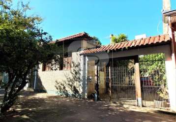 Casa com 3 quartos à venda na rua general couto de magalhães, 585, são joão, porto alegre, 200 m2 por r$ 850.000