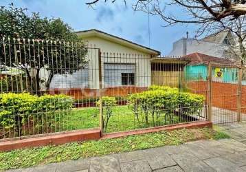 Casa com 3 quartos à venda na rua cândido portinari, 151, são sebastião, porto alegre, 180 m2 por r$ 700.000