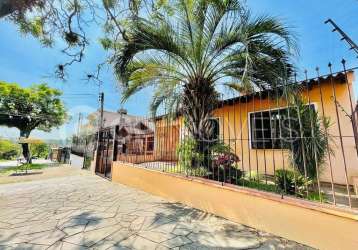 Casa com 4 quartos à venda na mario meneghetti, 141, alto petrópolis, porto alegre, 188 m2 por r$ 560.000