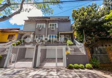 Casa com 4 quartos à venda na rua elias bothome, 160, jardim planalto, porto alegre, 259 m2 por r$ 1.340.000