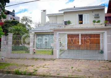 Casa com 3 quartos à venda na jalmar azambuja diniz, 265, jardim planalto, porto alegre, 276 m2 por r$ 1.900.000