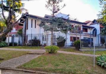 Casa com 5 quartos à venda na rua araponga, 06, chácara das pedras, porto alegre, 320 m2 por r$ 1.990.000