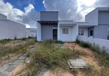 Casa com 3 quartos para alugar na ce 040, 60, zona rural, aquiraz, 65 m2 por r$ 950