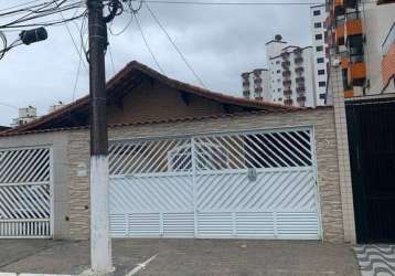 Casa de 3 dormitórios à venda na tupi