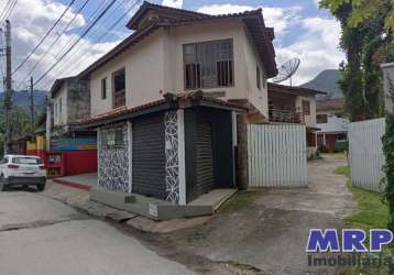 Ponto comercial á venda em ubatuba. praia da maranduba. á 250 metros da praia.