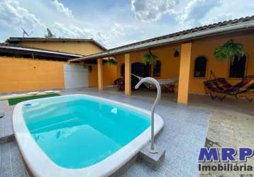 Casa a venda em ubatuba com  3 dormitórios e piscina no bairro do sertão da quina a 3 km da praia de maranduba.