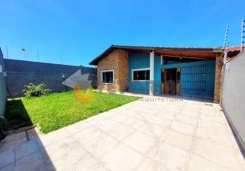 Linda casa com piscina proximo a praia no bairro das palmeiras