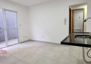 Apartamento 2 dormitórios com quintal à venda na parada inglesa