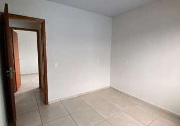 Apartamento para locação anual com localização no machados em navegantes/sc!