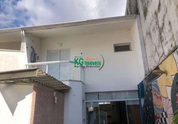 Linda casa  térrea com 04 suítes sendo duas com varanda e uma com hidro em uma localização ótima em santo andré por  apenas r$ 1.600.000,00