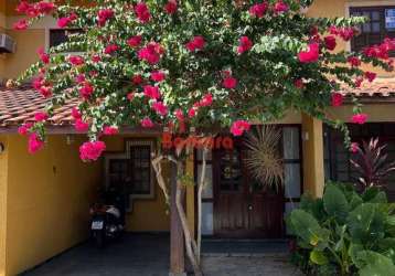 Casa em condomínio fechado com 2 quartos para alugar na avenida general atratino côrtes coutinho, serra grande, niterói, 97 m2 por r$ 3.200