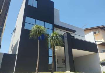 Casa à venda  condomínio vale do arvoredo 220,00m²  área útil