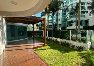 Apartamento duplex na praia brava em itajaí